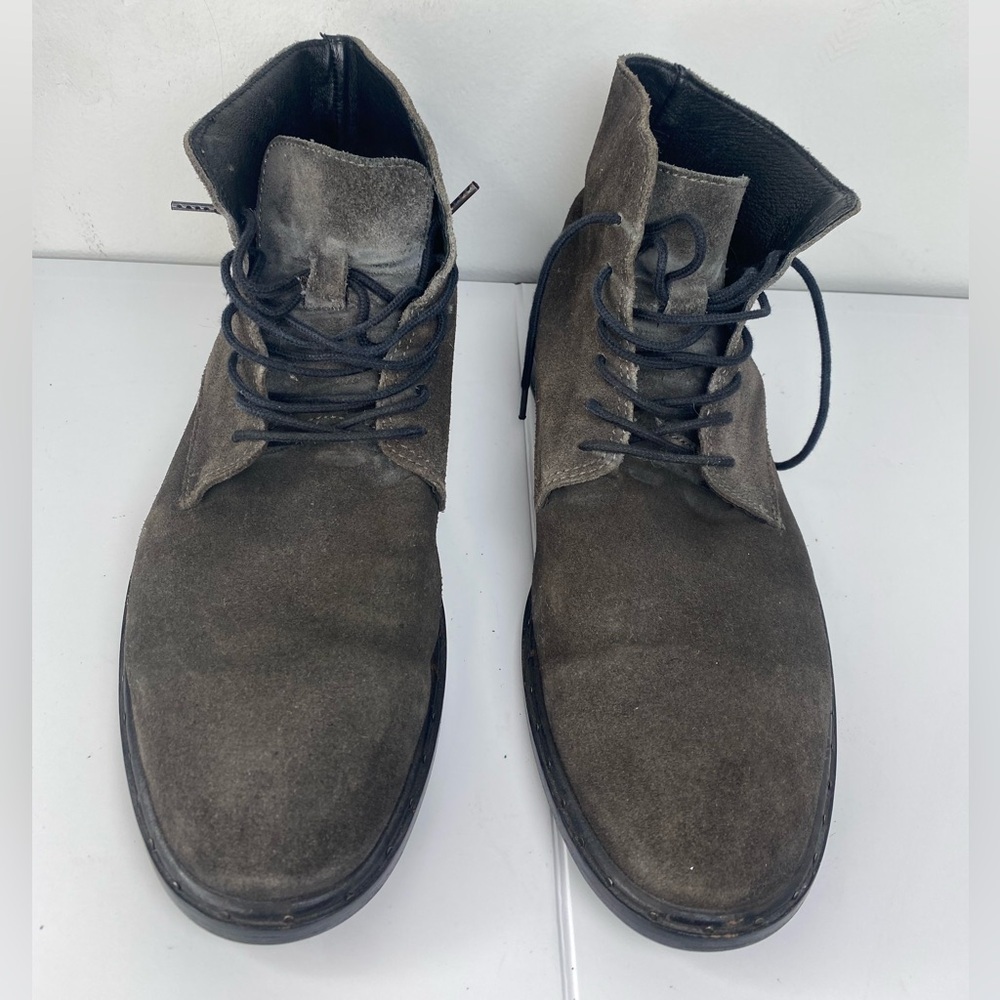 AllSaints Men's Suede Chukka Boots in Gray
